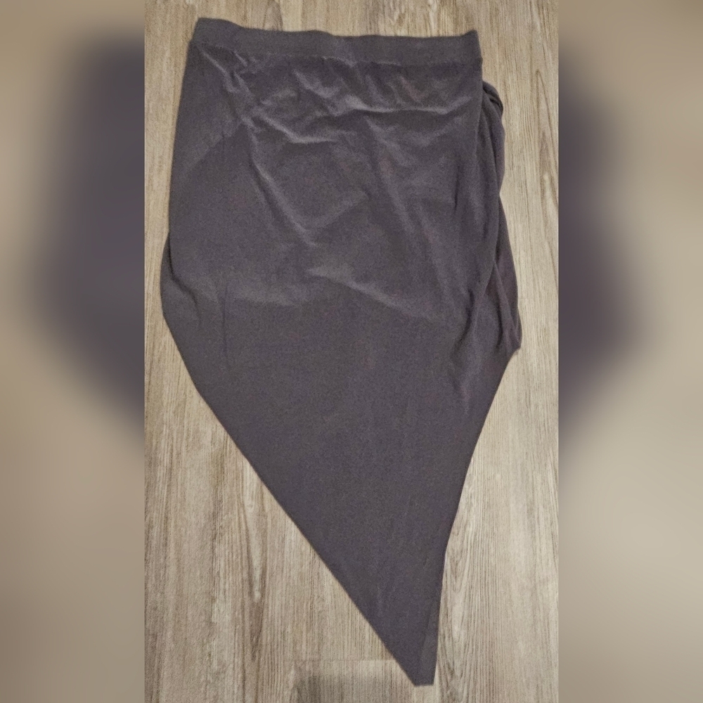 Charlotte Russe Women's Gray Asymmetrical Skirt, Size L - Picture 3 of 5